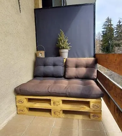 Derby Terrasse Et Vue Sur Les Alpes דירה *